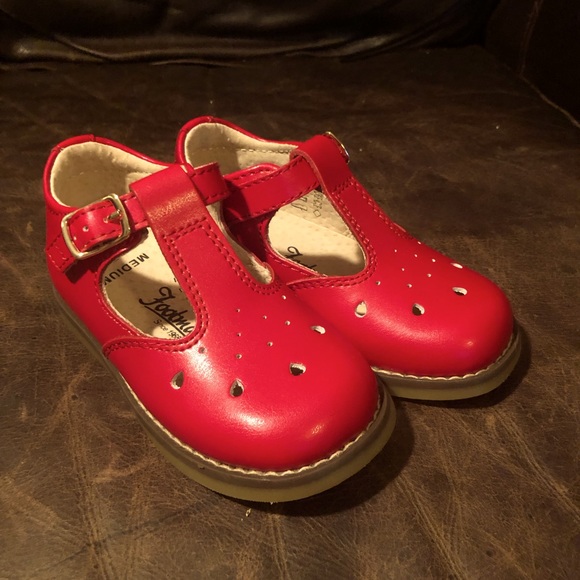 Footmates Sherry Mary Jane in apple red size 5 - Picture 1 of 4